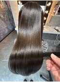 自然にまとまるうる艶髪を目指しませんか?