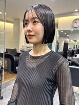 ケンジ ツルヤチョウ(KENJE tsuruyacho)&nbsp;ボブ/黒髪/暗髪/切りっぱなしボブ/横浜/髪質改善/縮毛矯正