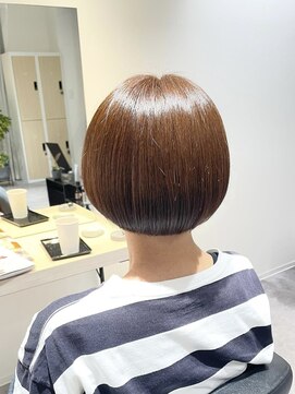 ストフ(stof) 前上がりボブ/マッシュボブ/ベージュカラー/ハイブライトカラー