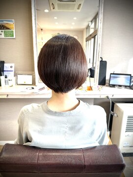 ヘアーメイクロージー 八軒店 (HAIR MAKE ROSY) 丸みショートボブ大人ショートカット