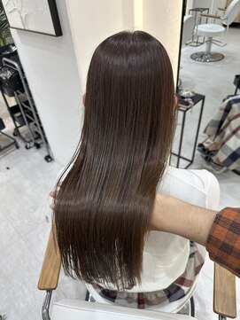 ジーナ 博多筑紫口(Zina) ほんのりオリーブブラウン×髪質改善トリートメント【福田れん】