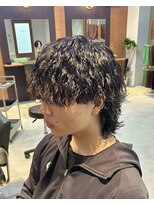 アトラクト バイ ラック 津田沼(Attract by LUCK)&nbsp;縦落ちウルフパーマ/津田沼/メンズパーマ/メンズ/ブリーチ