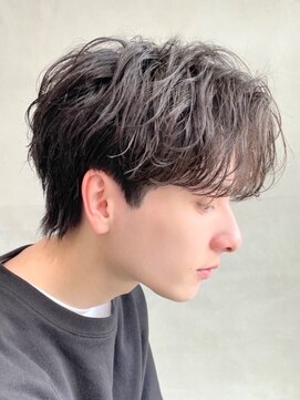 バイフィフス 原宿/表参道(by fifth) 原宿シャドウパーマメンズカット刈り上げないセンターパート