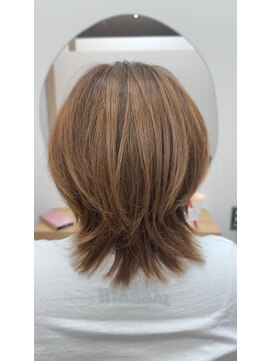 ムーア(MUA) 伸ばしかけ☆くびれレイヤー