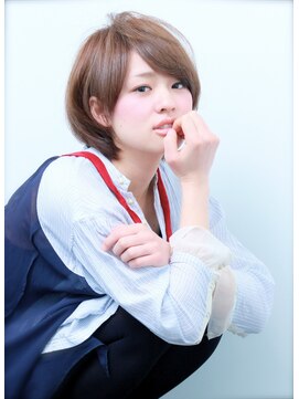 ミュリール(MiULiiR) フェミ甘グレージュ×イノセントショートボブ