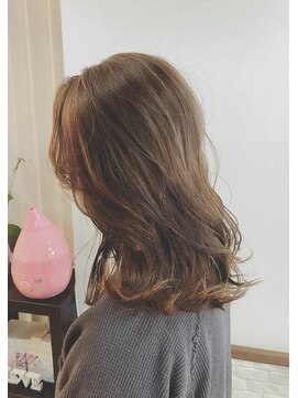 ジア ヘアーアンドネイル ミディアムレイヤー