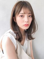 アグノス 青山(Agnos)&nbsp;大人かわいいフェザーバングモテ髪カーキグレージュ小顔カット