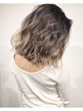 ラピス 千葉(Lapis) グレージュグラデーション×ショートスタイル☆