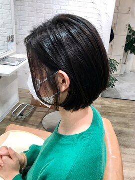 マカナ(makana) 丸みショートボブ