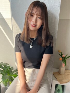 ウム(umu.) ナチュラルストレート