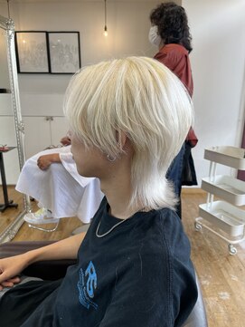 ルッツ(Lutz. hair design) 2/25  White blonde