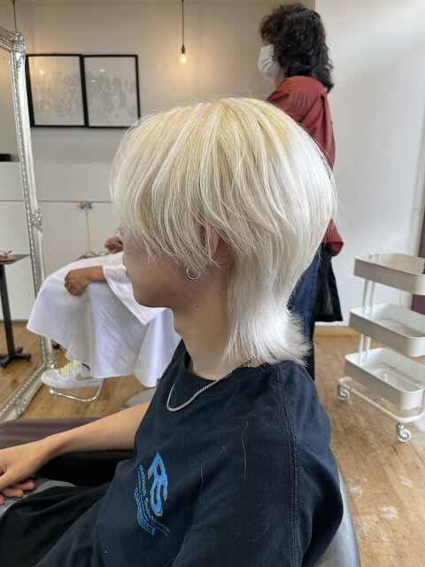 2/25  White blonde