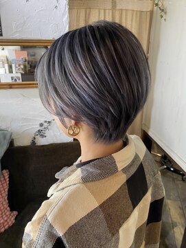 ソア(Soar) 【アッシュグレー】ハイライトStyle♪