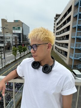 アイズ 海老名(AIZU) スパイキーショート　ザクザクショート　台形ショート　眉毛