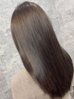 ヘアサロンデザイア(HAIR SALON DESIRE)の写真/白髪ぼかしハイライトや、透明感抜群のイルミナカラーで【白髪染め】でもおしゃれに♪【日光市美容室】