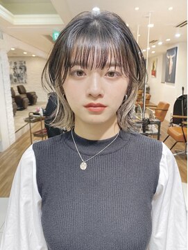 ルル 表参道(lulu.) インナーカラー 外ハネボブ 黒髪 切りっぱなしボブ【riku】