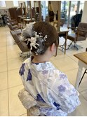 シニヨンで魅せる夏祭りヘアアレンジ