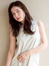 スリーランド(THREELAND) ロングヘア、レイヤーカット