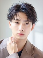 オーシャントーキョー サニー 原宿(OCEAN TOKYO Sunny)&nbsp;フェザーパーマセンターパートニュアンスパーマラウンドマッシュ