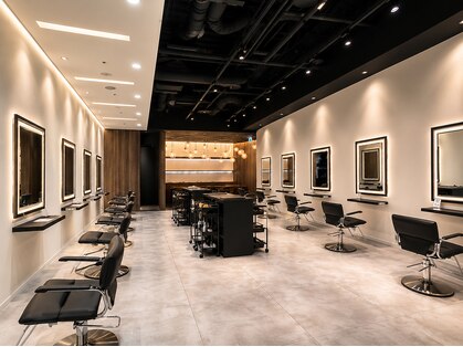 エース 栄矢場町店(Ace)の写真