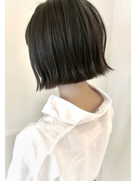 ネオリーブ クタ 町田店(Neolive kuta) 【neolive kuta 町田】切りっぱなしボブ124