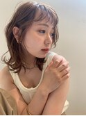 外ハネ小顔ロングボブベージュカラー[表参道/表参道駅]