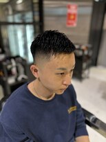 フランクスバーバーザスタンド(Frank’s barber the stand)&nbsp;メンズビジネスショートスキンフェードバーバースタイルF