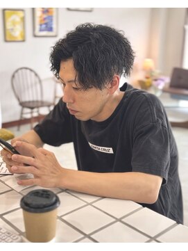 ライフイズ プレジャー 磐田中泉店(Life is… PLEASURE) ツイストスパイラルアップバング