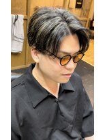 フジタバーバー(FUJITA BARBER)&nbsp;センターパート/ツーブロック刈り上げ5mm