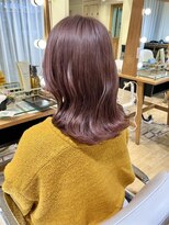 テトラ バイ ネオリーブ 横浜西口店(tetra by neolive)&nbsp;ピンクベージュ ハイトーン 暖色カラー 切りっぱなし　横浜★