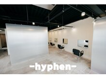 ハイフン(hyphen)