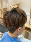 大人女性の刈り上げショート