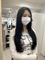 ナウアズ(now as.)&nbsp;大人クールなハイレイヤースタイルxブルーブラック