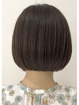 アピッシュ(apish 並木通り) 扱いやすいまとまるボブ