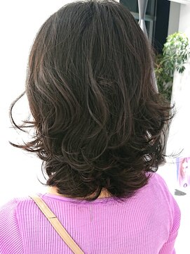 ステアケース 武蔵小杉店(stair:case) 2022年人気大人ミディ　コテ巻きパーマ