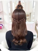 ねじりハーフアップ