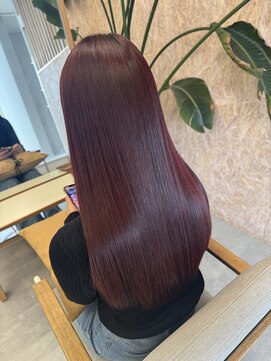 ブローチェラウカ(Broche lauka) メンテカット×チェリーレッドカラー