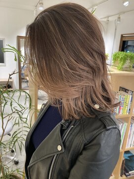 バッタ(Batta) sakagami ミディアム バレイヤージュ