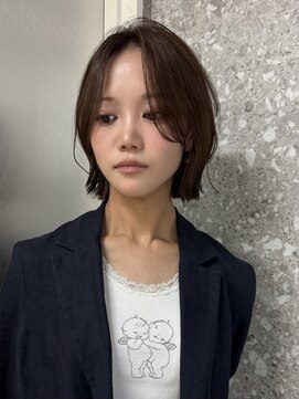 サンクプロジェクト(cinq PROJECT) 女性らしく上品な印象を与える、顔周りレイヤーカット