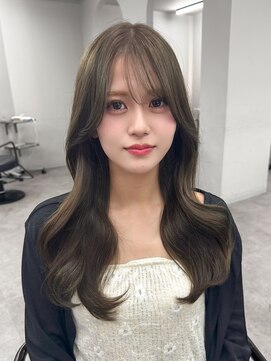 リッカ(LICCA) 【LICCA 伊崎優李】韓国ヘア/レイヤーカット/オリーブベージュ