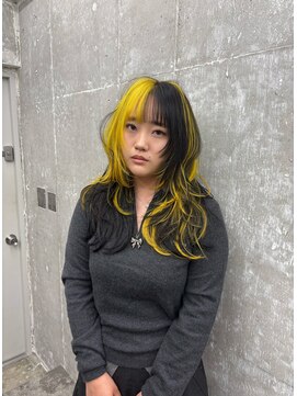 オーン(OOn) イエロー×ブラックのコントラストレイヤーウルフ