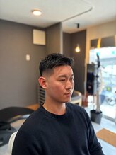 ザ ブライト バーバー(The BRIGHT BARBER)&nbsp;フェザーアップ×スキンフェード