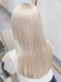 コア(CoRe.gn)&nbsp;うる艶＆透明感のあるハイトーンカラー♪