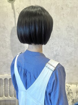 ディーヴァヘアーエズ(DIVA hair Eze) カット+髪質改善3STEPトリートメント+ミニボブ◎ツヤ髪持続