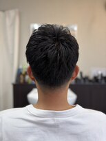 エヌハブル(N-Huble)&nbsp;ツーブロックフェードスタイル