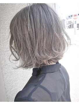 ヘアーアンドアトリエ マール(Hair&Atelier Marl) 【Marlエヌドットカラー】ホワイトグラデーション