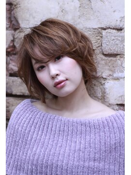 フィックスヘアー なんば(FIX-hair) フェミニンショートボブ