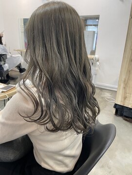 イェッカ(YECCA) ミントグレージュ