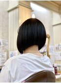 前下がりボブ