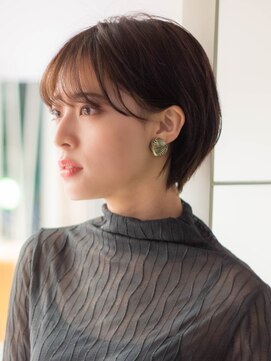 サーカス バイ ビュートリアム 青山(CIRCUS by BEAUTRIUM) マッシュショート20代30代40代大人可愛い暗髪うる艶髪青山表参道